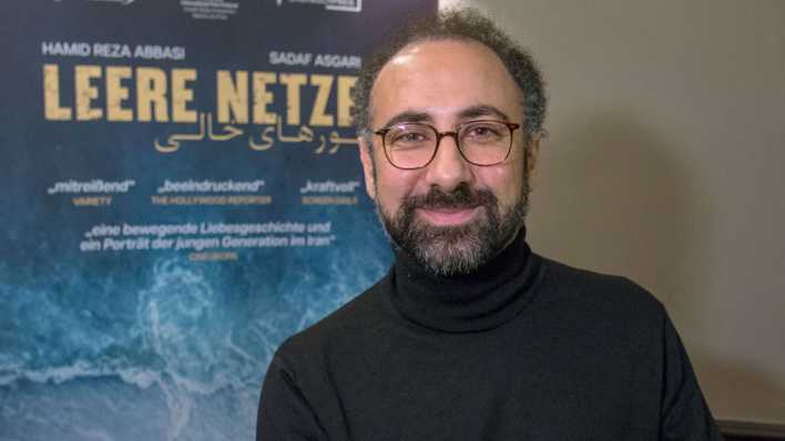 Regisseur Behrooz Karamizade bei der Premiere von seinem Spielfilm "Leere Netze"