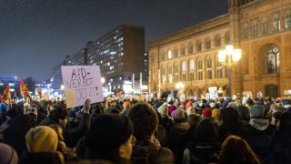 Demonstration gegen die AfD vor dem Roten Rathaus in Berlin