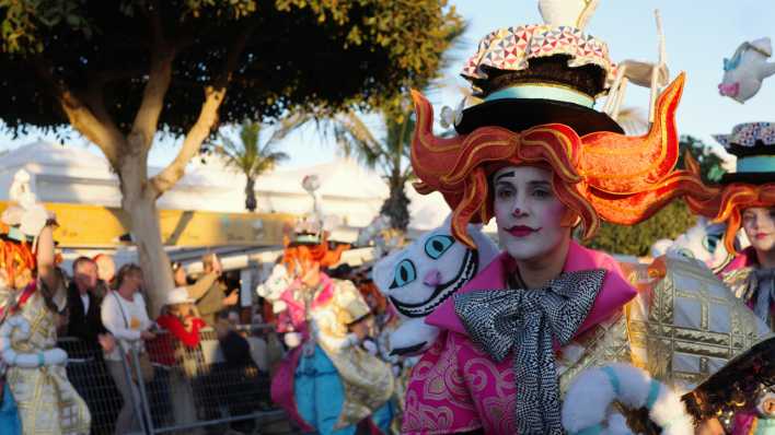 Straßenumzug beim Karneval in Las Palmas