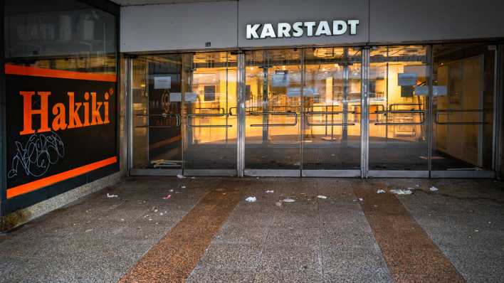 Die geschlossene Filiale von Karstadt in der Müllerstraße in Berlin-Wedding