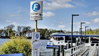 Fluss Dahme mit BVG-Fähre