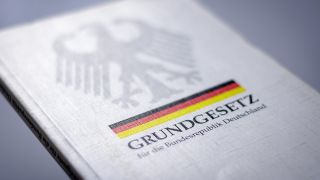 Das Grundgesetz für die Bundesrepublik Deutschland.