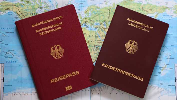 Reisepass und Kinderreisepass
