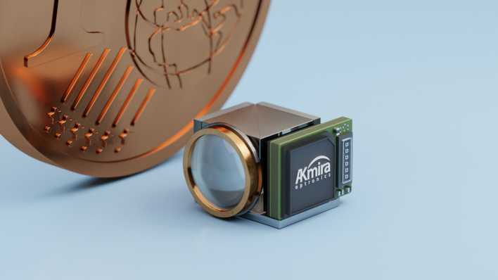 Die Kamera von Akmira optronics neben einer 1-Cent-Münze.
