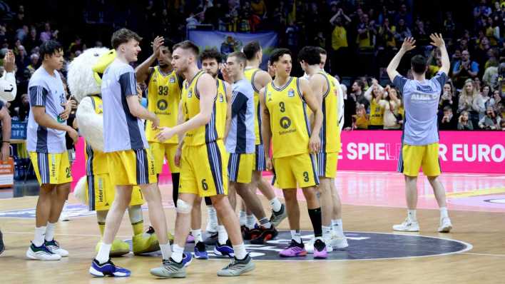 Jubel bei ALBA Berlin (Bild: IMAGO/nordphoto GmbH/Engler)