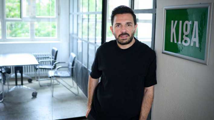 Dervis Hizarci, Vorstandsvorsitzender der Kreuzberger Initiative gegen Antisemitismus (Kiga) (Bild: picture alliance/dpa/Bernd von Jutrczenka)