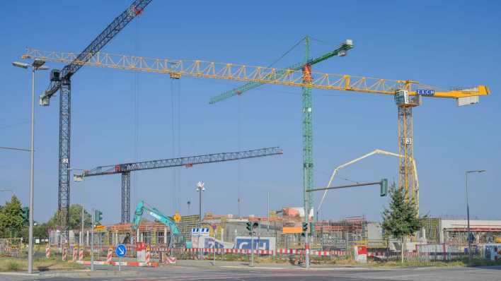 Baustellenkräne in Berlin
