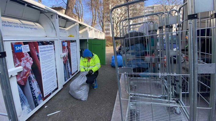 Anlieferung von Container für die Stadtmission (Bild: rbb/Lisa Splanemann)