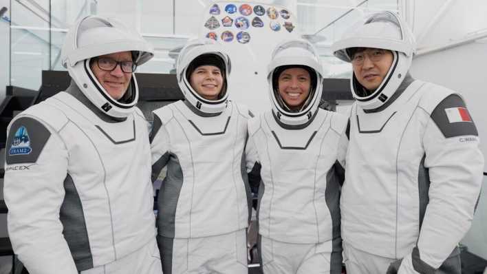 Astronauten Eric Philips, Rabea Rogge, Jannicke Mikkelsen und Chun Wang