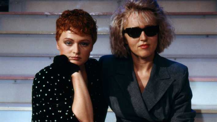 Humpe und Humpe, die Popsängerinnen und Schwestern Inga und Annette Humpe als Musik-Formation bei einem Auftritt im Jahr 1988