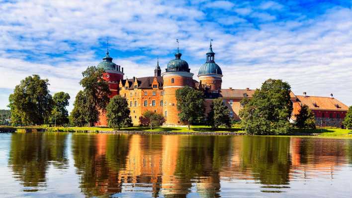 Blick auf das Schloss Gripsholm in Schweden (Foto: imago images / Imagebroker)