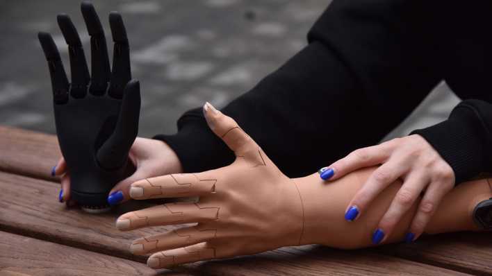 Handprothese der Firma Ottobock