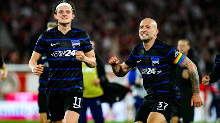 Fabian Reese und Toni Leistner bejubeln den Hertha-Siegtreffer gegen Köln