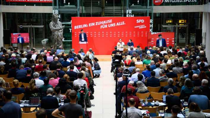 Landesparteitag der Berliner SPD im Willy Brandt Haus
