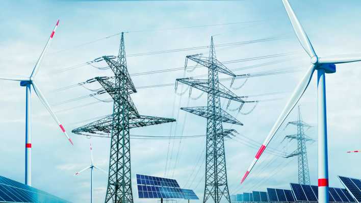 Symbolbild: Strom durch Erneuerbare Energien mit Windkraft und Solarenergie (Bild: picture alliance / Klaus Ohlenschläger)