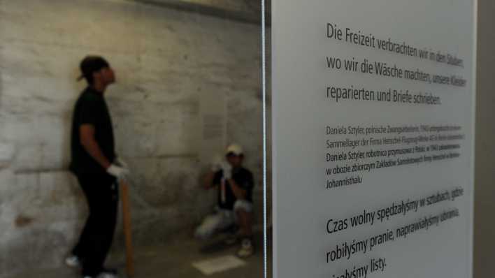 Texttafel in einem Berliner Museum