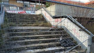 Treppe mit Absperrung in der "Cité Foch" (Bild: rbb/Miersch)