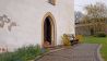 Eingang der Kirche Seubtendorf, AD: Ostern 2014
