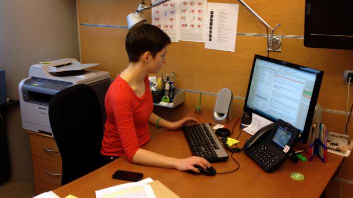 Ska Keller in ihrem Büro (Bild: Siebert / rbb) Ska Keller in ihrem Büro (Bild: Siebert / rbb)