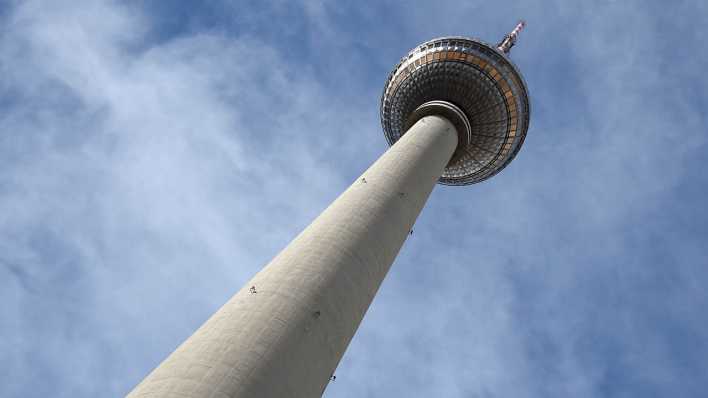 Der Fernsehturm in Berlin(Bild: dpa)