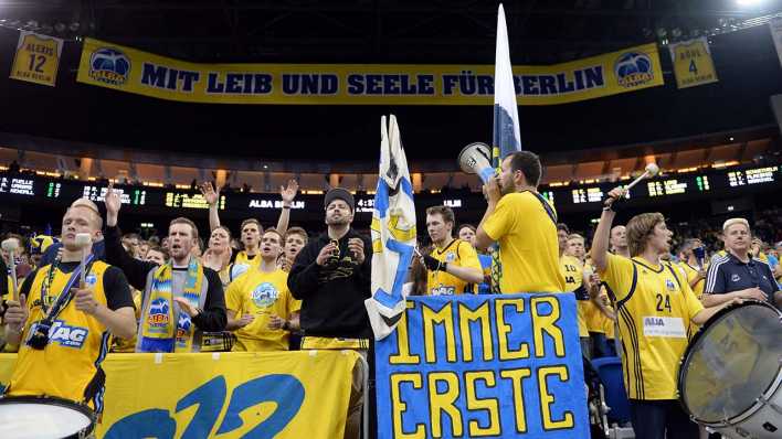 Alba-Fans (Bild: dpa)