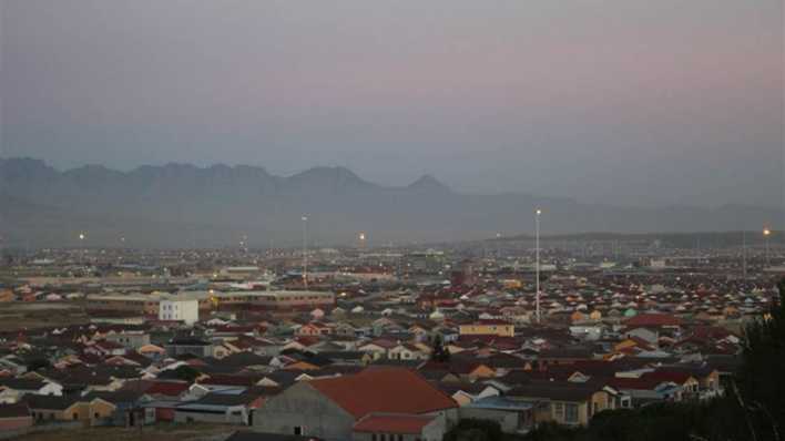 Ein Blick auf die Hometwon Khayelitsa in Kapstadt - Foto: rbb Inforadio/Thomas Prinzler Ein Blick auf die Hometwon Khayelitsa in Kapstadt - Foto: rbb Inforadio/Thomas Prinzler