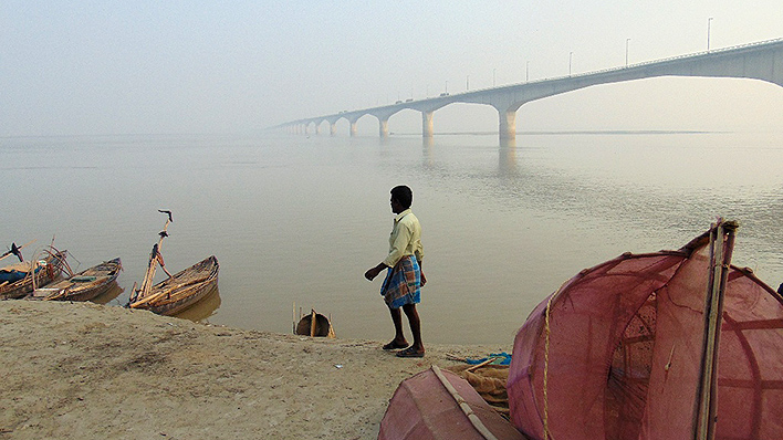 Noch fischen die Fischer am Ganges traditionell, aber auch ihre Fanggründe verändern sich durch die Entwicklung (Foto: Sandra Petersmann)