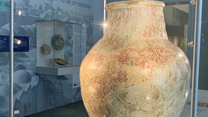 Pergamonmuseum: Lüstervase aus Kaschan © Silke Hennig